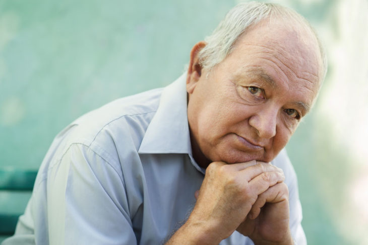 A recomendação é para que pessoas acima de 60 anos tenham os casos avaliados individualmente, para determinar se a imunização é segura
