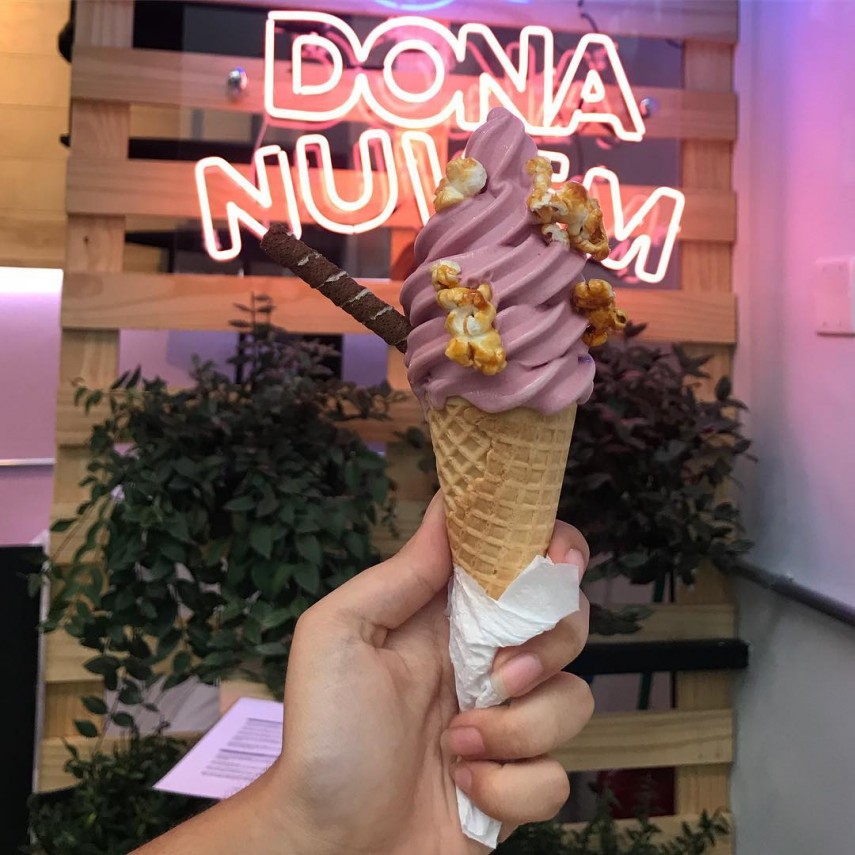  Em São Paulo, existe uma sorveteria incrível que une sorvete com uma verdadera nuvem de algodão doce.