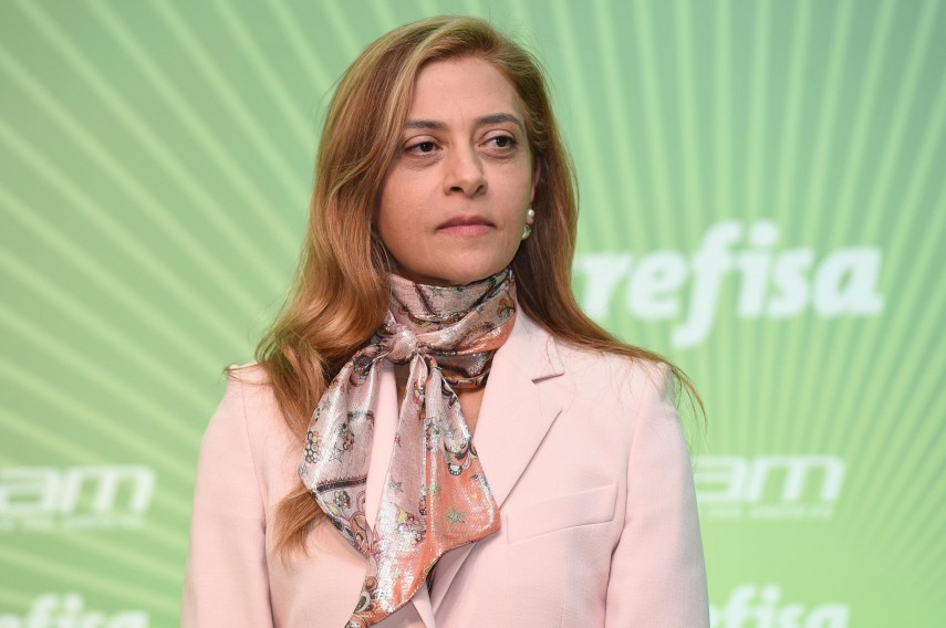 Presidente da Crefisa, a empresária virou ídola dos palmeirenses ao injetar mais de 300 milhões no Palmeiras, estabelecendo o time financeiramente com o patrocínio de peso e elevando a auto-estima dos jogadores e da torcida. Segundo o site da Exame, Leila tem um objetivo: virar a mandatária do Palmeiras.  