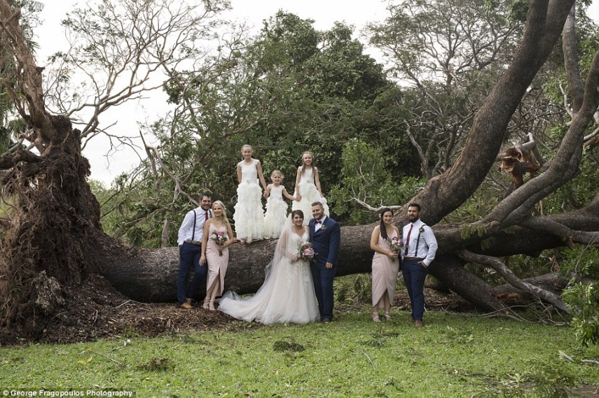 Nem ciclone impede cerimônia de casamento