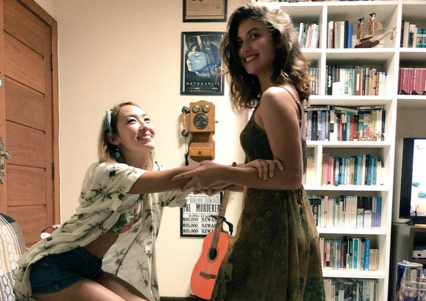 Real motivo das mulheres irem juntas ao banheiro revelado