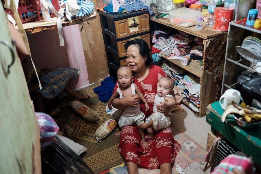 Fotógrafo Vytautas Jankulskas retratou com vivem as pessoas que moram nas favelas de Jacarta, na Indonésia