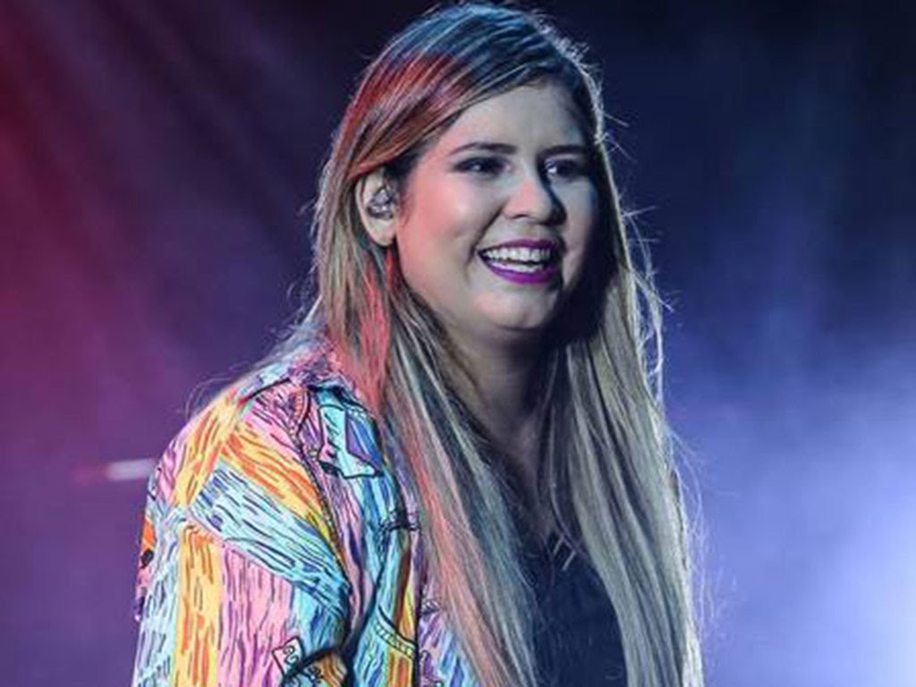 Marília Mendonça faz "comunicado importante" no Twitter e assusta fãs