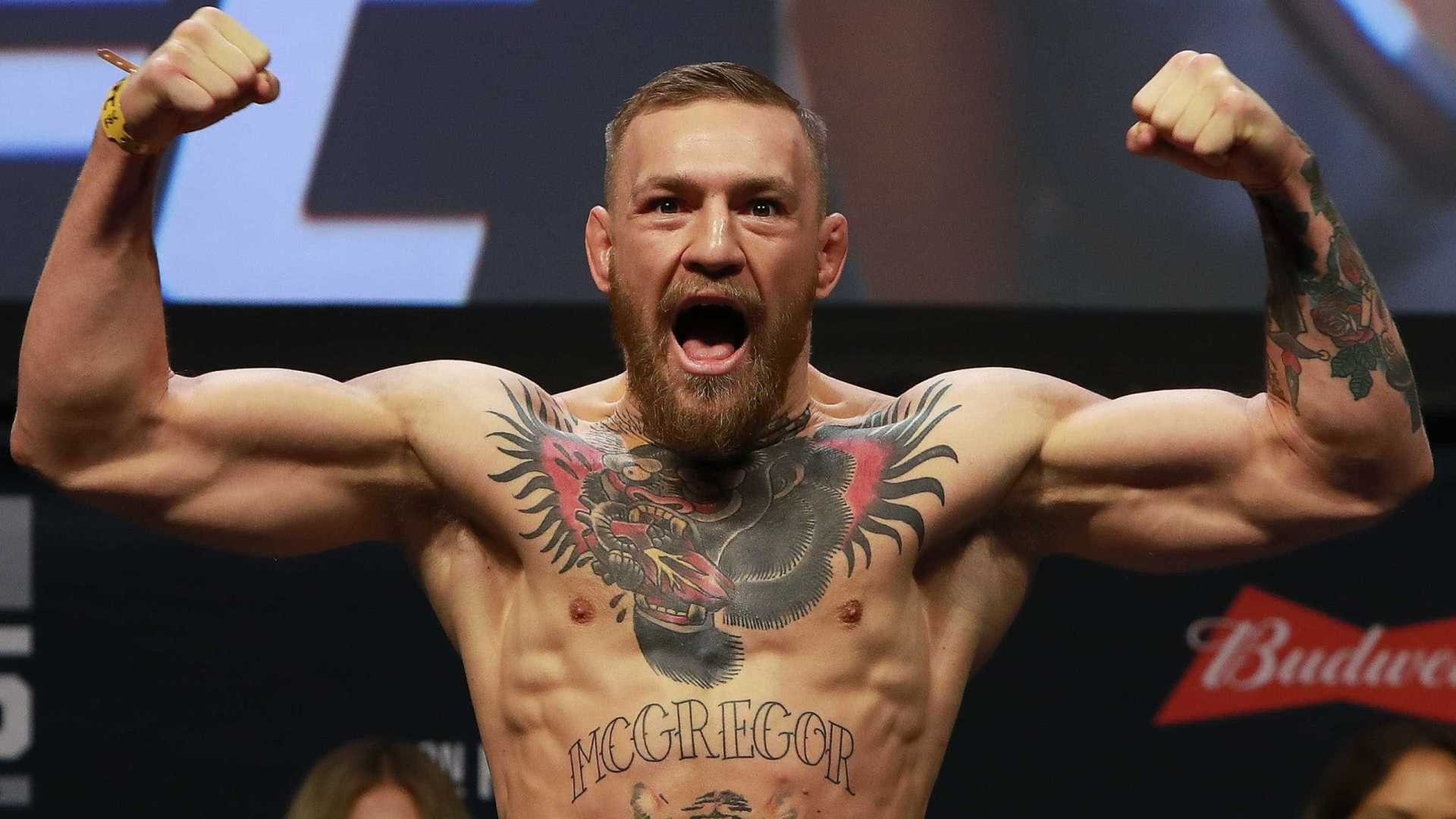 Conor McGregor se entrega à polícia após tumulto e agressão