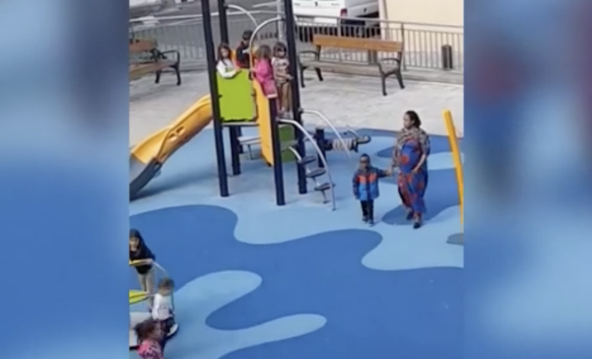 Menino negro sofre racismo em parquinho e vídeo se espalha nas redes sociais