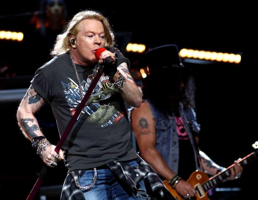 Após quase 30 anos, Guns N' Roses lança clipe de 'It's So Easy'
