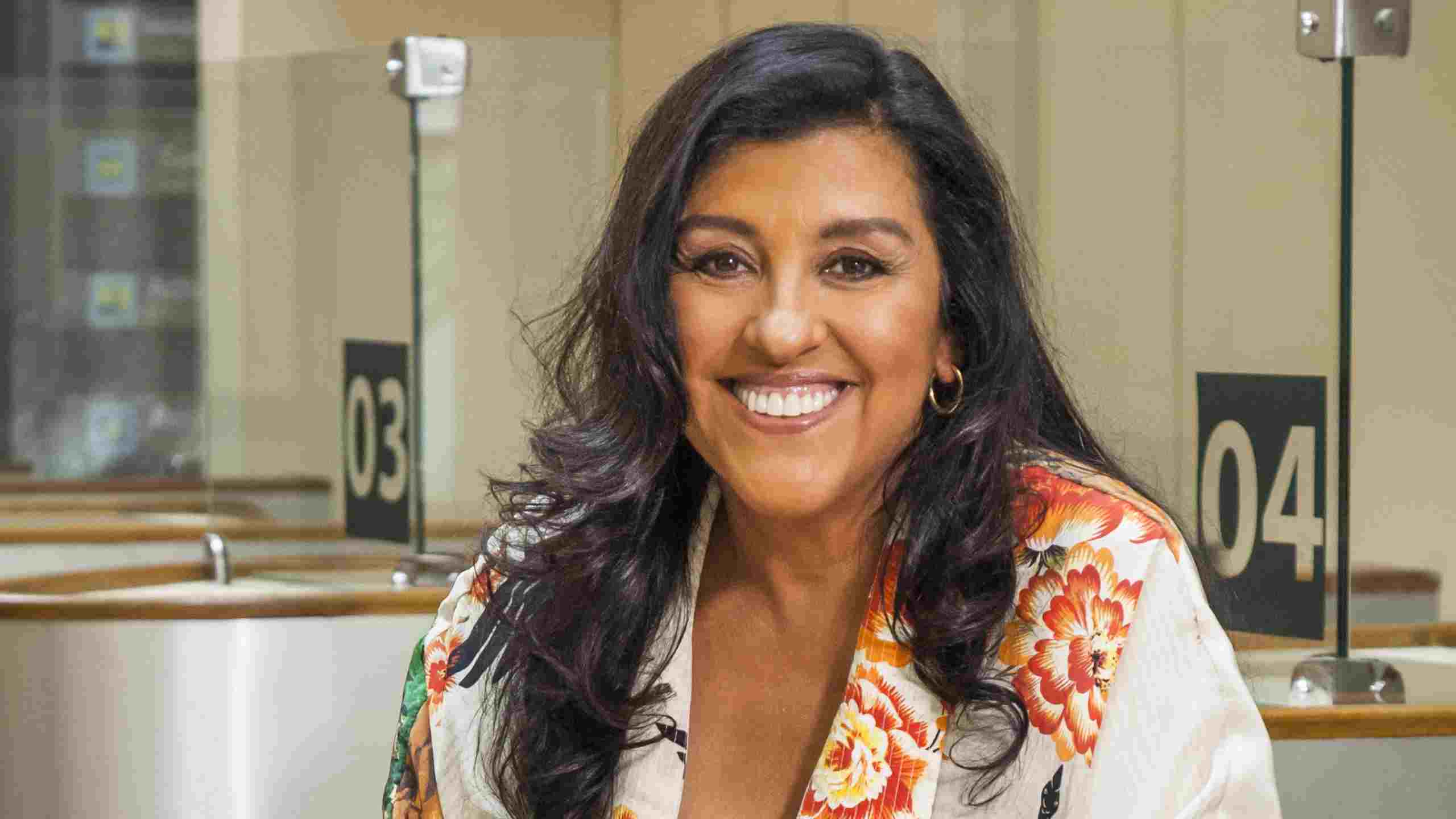 Regina Casé posta foto de biquíni aos 25 anos: 'continuamos muito gostosas'