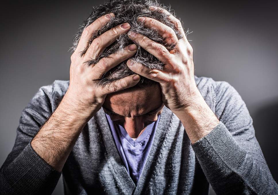 Dor de cabeça é mais comum em homens com alto nível de estrogênio