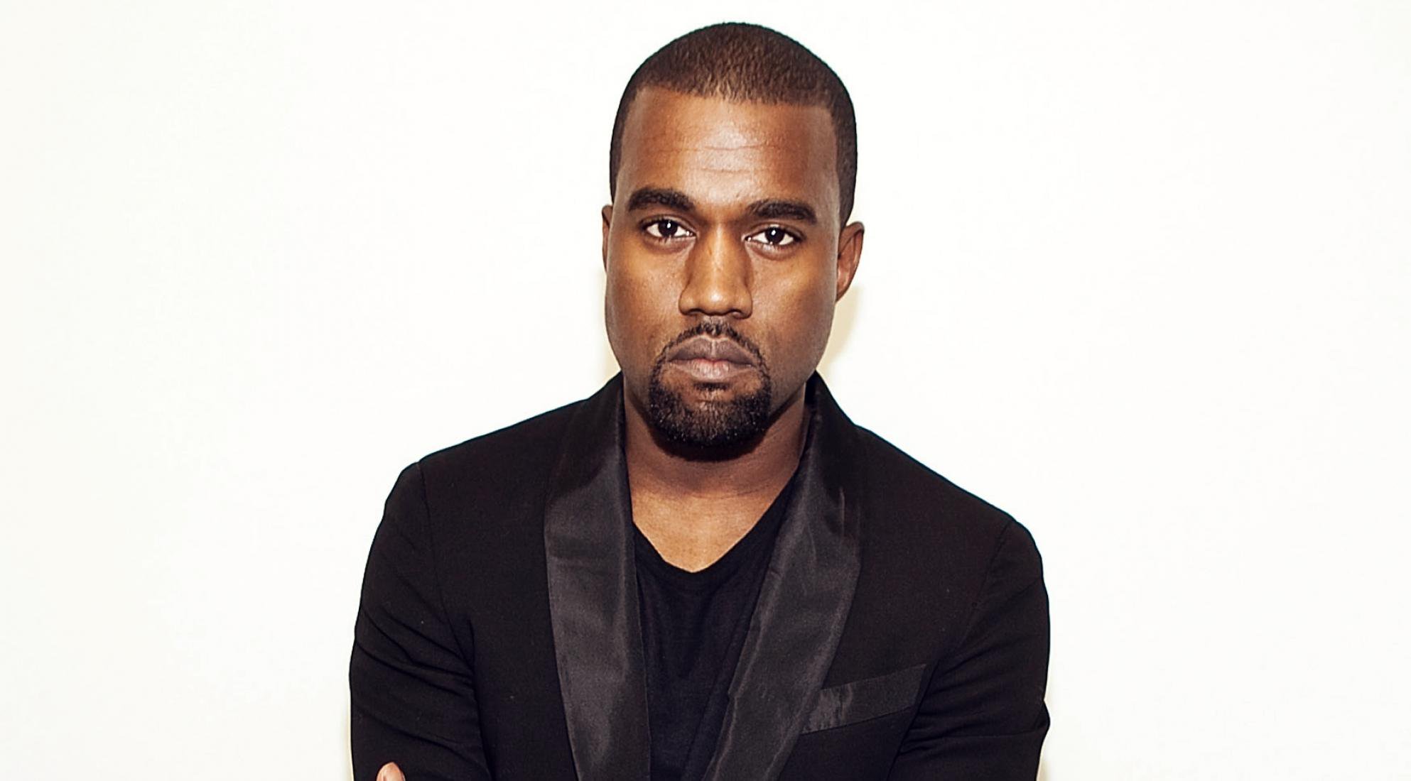 Kanye West iguala recorde dos Beatles e Eminem com o álbum "ye"