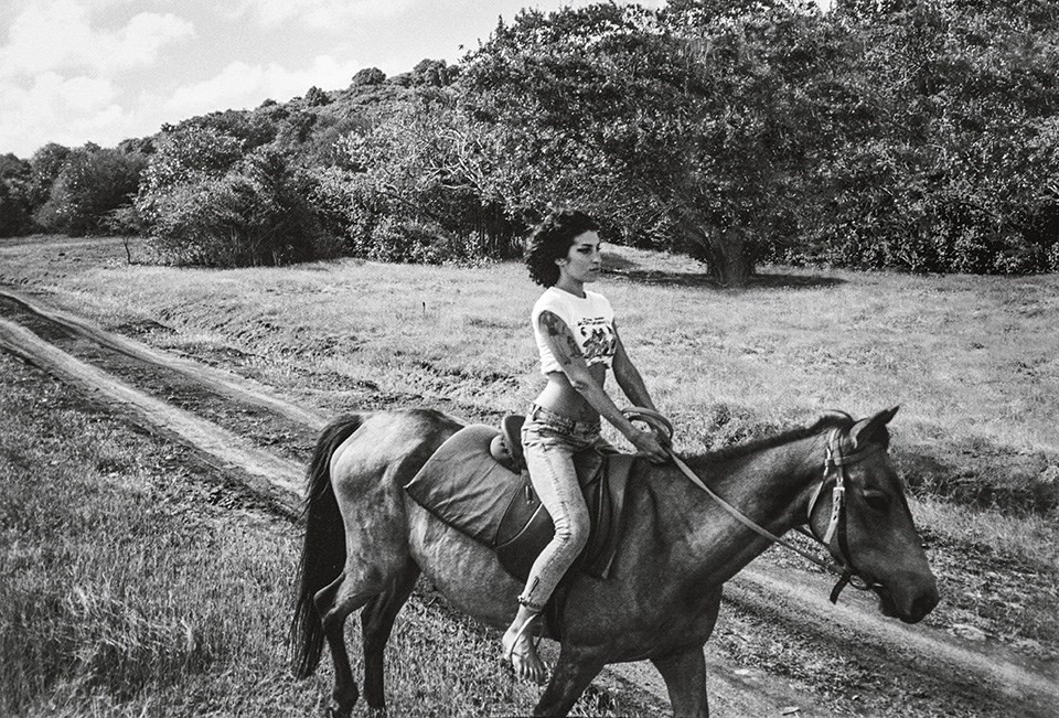 Amigo de Amy Winehouse lançará livro com fotos inéditas da cantora