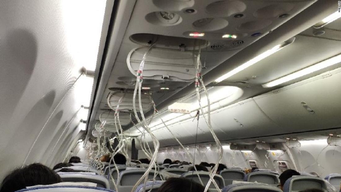 Cigarro eletrônico de copiloto causa queda abrupta de altitude