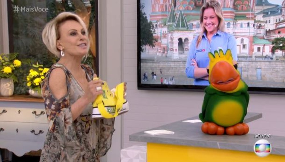 Ana Maria Braga aparece com sapatão e Fernanda Gentil brinca: "Indireta?"