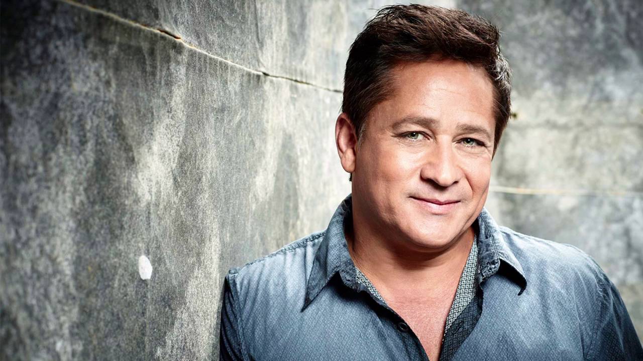 Cantor Leonardo diz que emagreceu sem parar de beber