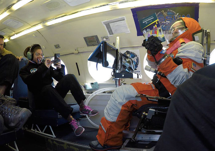 Nasa prepara garota de 17 anos para viagem a Marte
