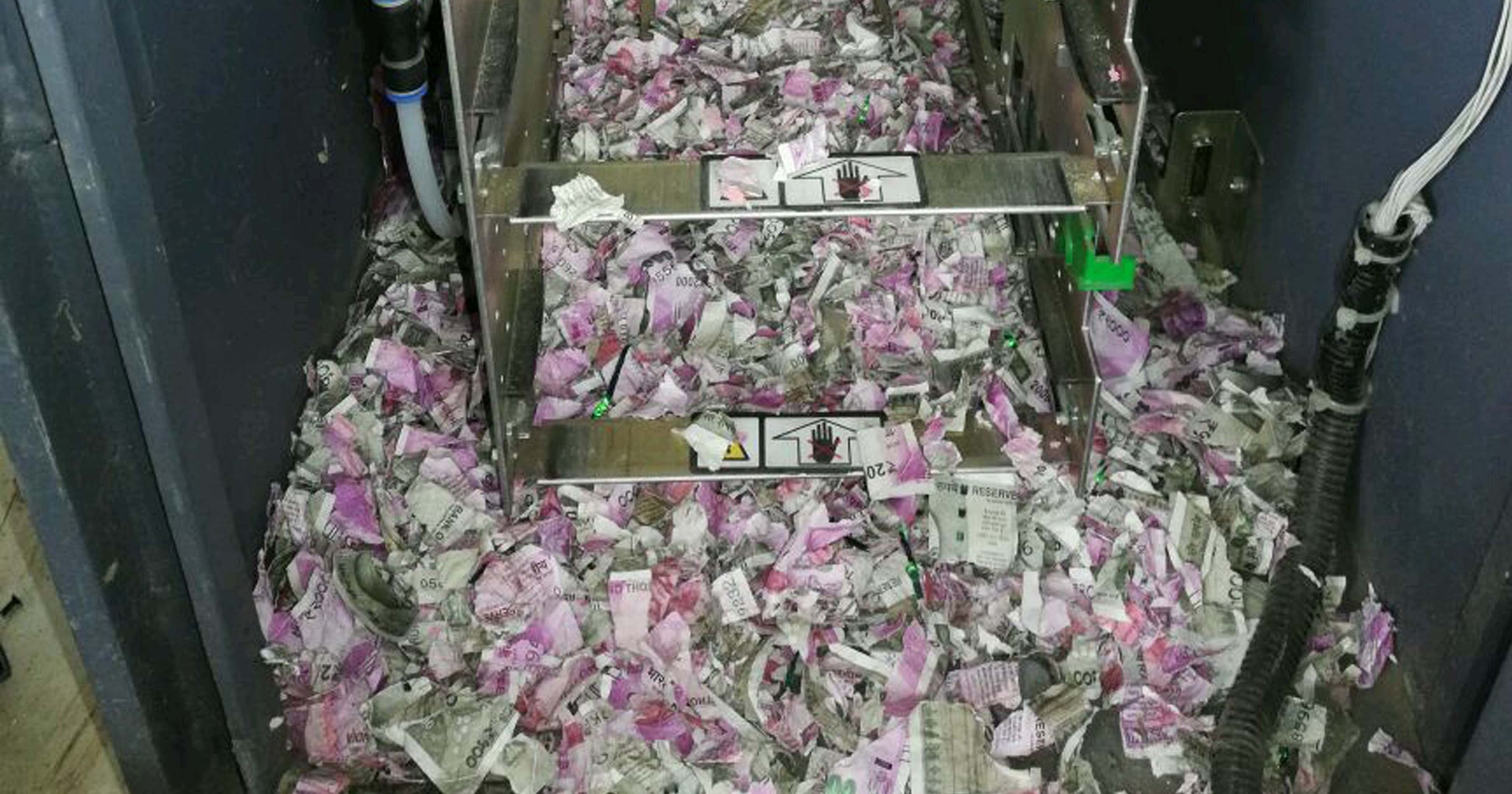 Ratos invadem caixa eletrônico e destroem R$ 70 mil