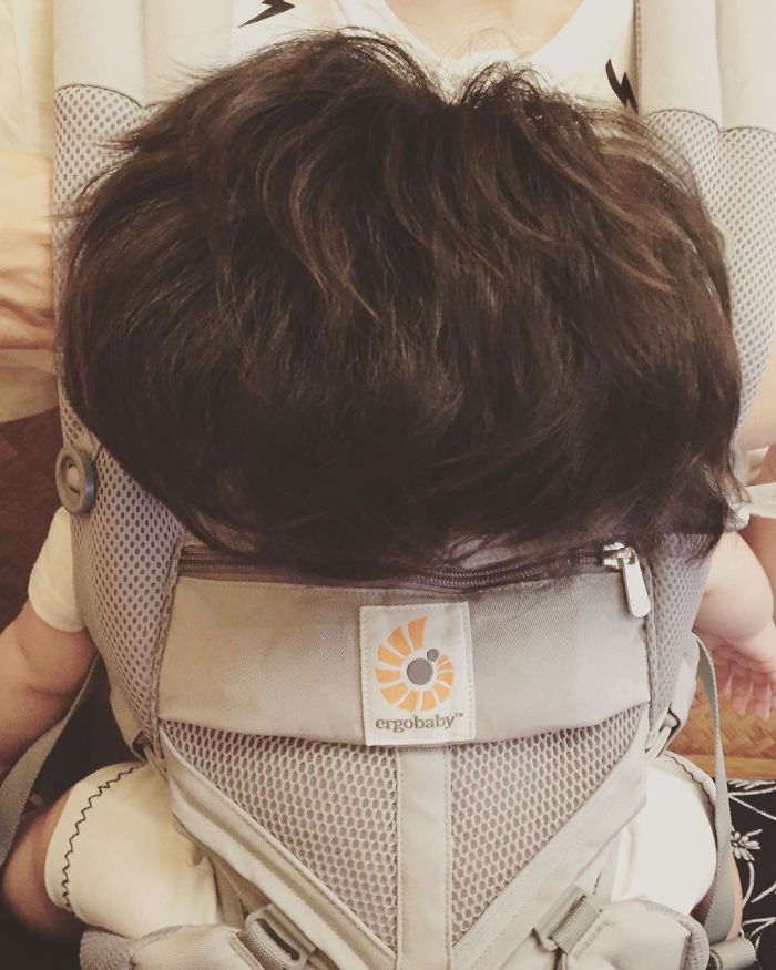 Bebê cabeluda enlouquece a internet