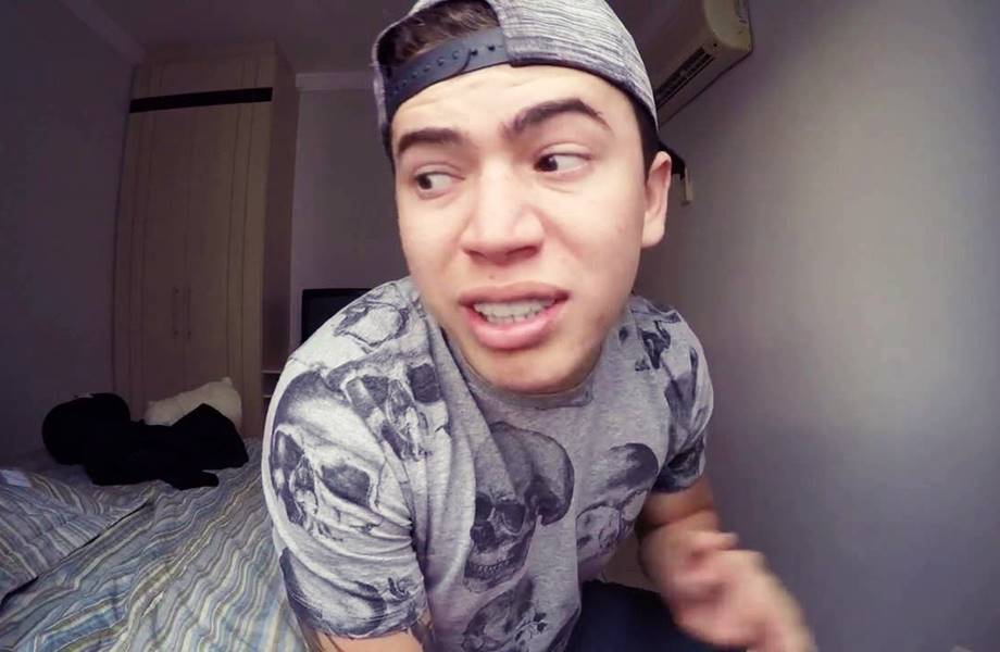 Whindersson Nunes relembra tweets do passado: "Nem gostava de gay"