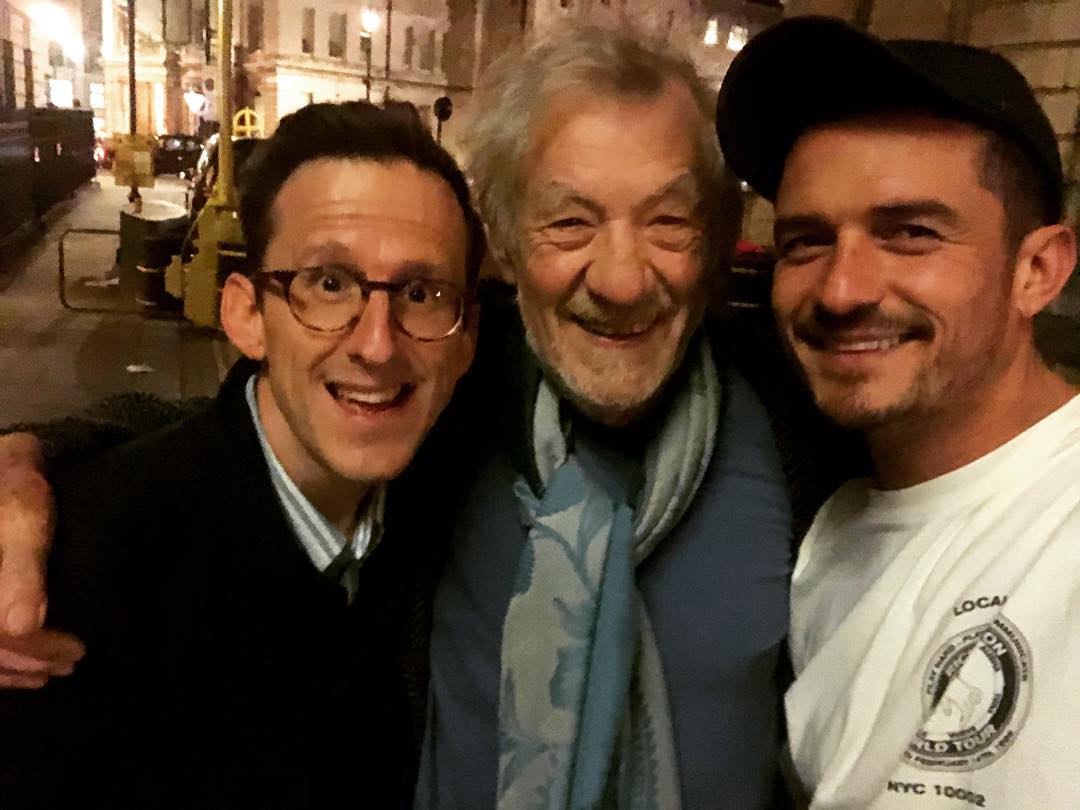 Orlando Bloom e Ian McKellen fazem uma mini reunião do elenco de Senhor dos Anéis