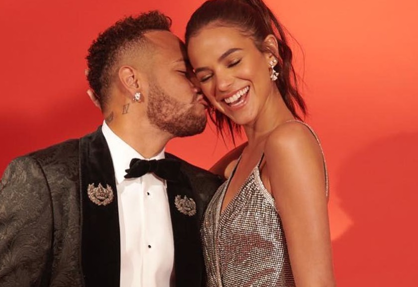 Neymar parabeniza Bruna Marquezine: "Preta, te desejo toda felicidade do mundo"