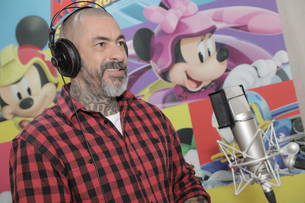 Chef Henrique Fogaça dubla personagem da Disney