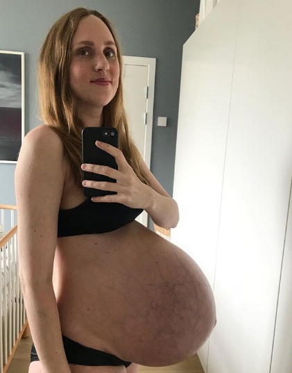Maria, de 36 anos, divide a gravidez nas redes sociais