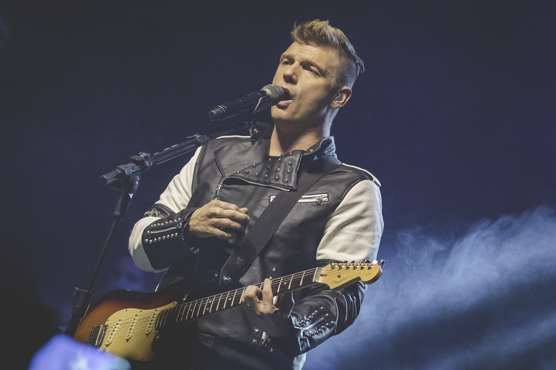 Nick Carter relembra hits dos Backstreet Boys em show em São Paulo