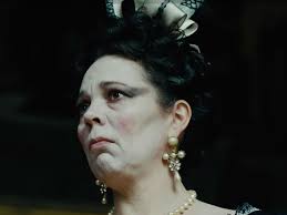 No papel de uma rainha fragilizada, Olivia Colman venceu o prêmio de melhor atriz em Veneza.