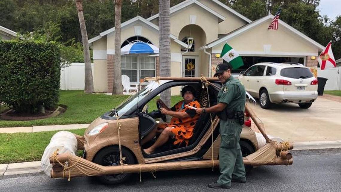 'Fred Flintstone' é parado por excesso de velocidade