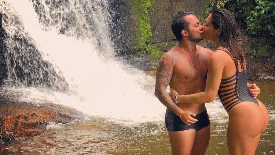 Thammy posta foto misteriosa sobre possível gravidez