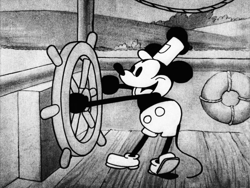 Com Steamboat Willie, Mickey Mouse fez sua estreia nas telas de cinema em 18 de novembro de 1928, no Colony Theatre de Nova York, como o astro do primeiro desenho animado com som sincronizado.