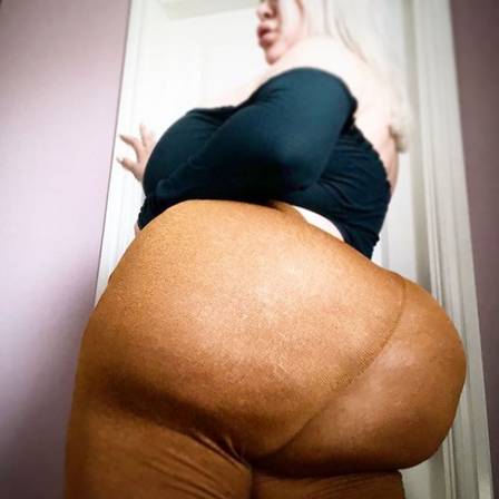 Natasha Crown engorda mais 20 kg