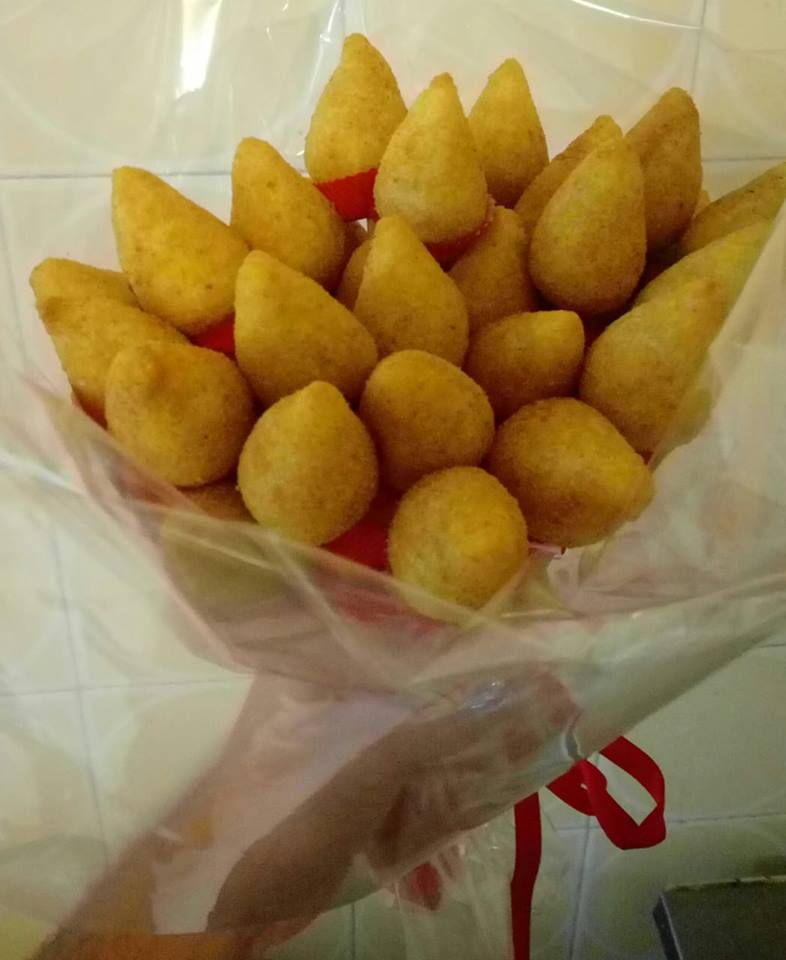 Loja e,m Curitiba cria coxinhas temáticas para datas comemorativas