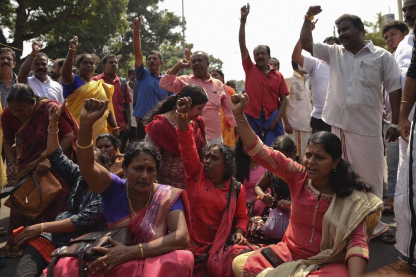 5 milhões de mulheres protestam por proibição em templo