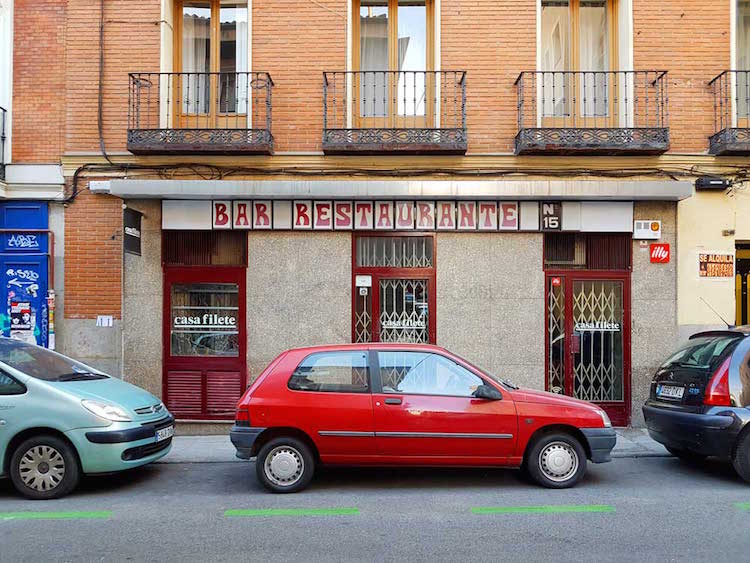 Série Madrid No Frills, de Leah Pattem, mostra botecos