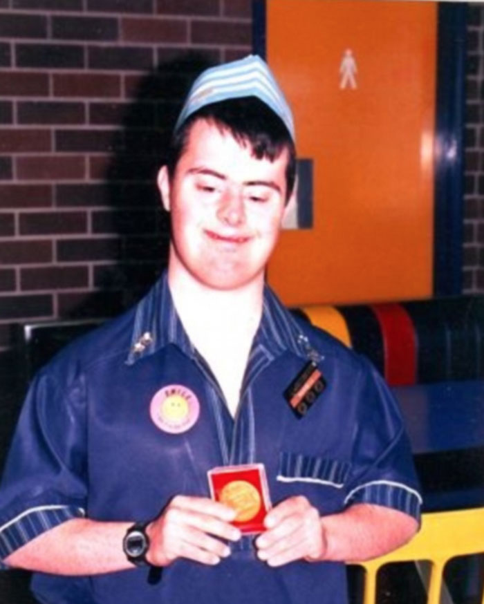 mcdonalds-employee-32-years-down-syndrome-retiring-5-5c2e154a93d39__700