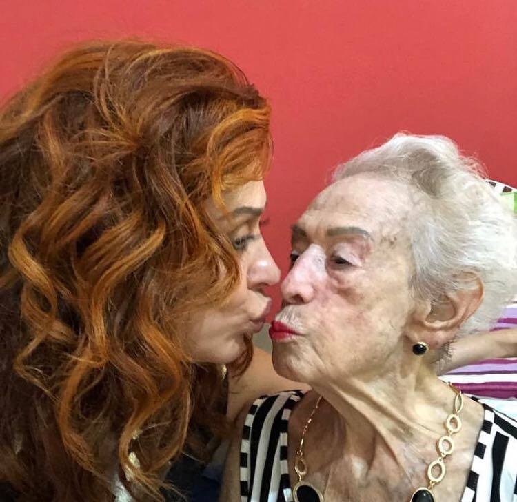 Mãe de Claudia Raia falece aos 95 anos