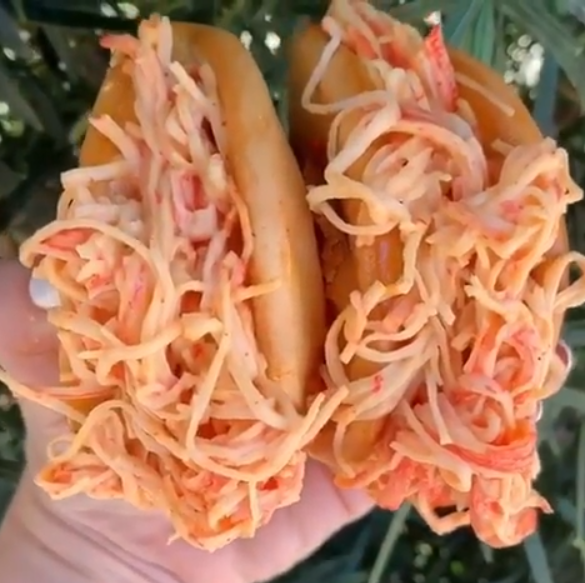Restaurante asiático serve hambúrguer, pizza, donut e taco de sushi, na Flórida