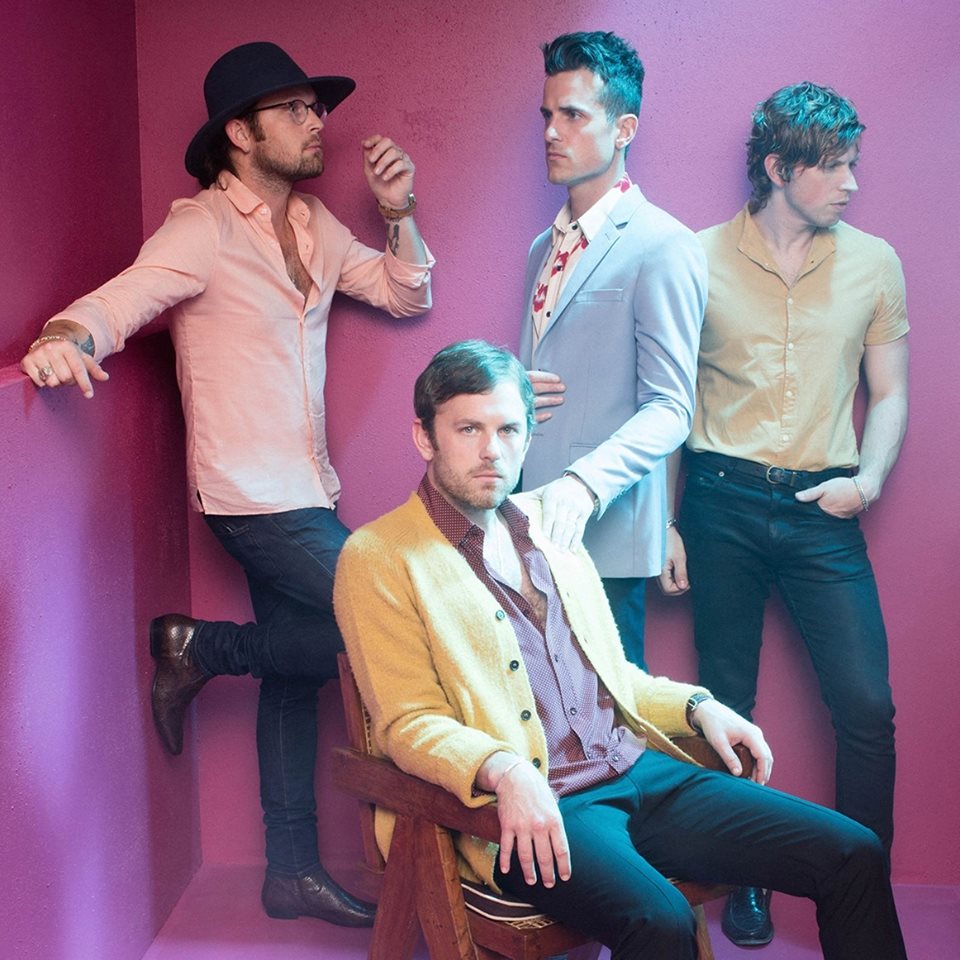 Lollapalooza 2019: Kings of Leon encerra sábado caótico com show morno