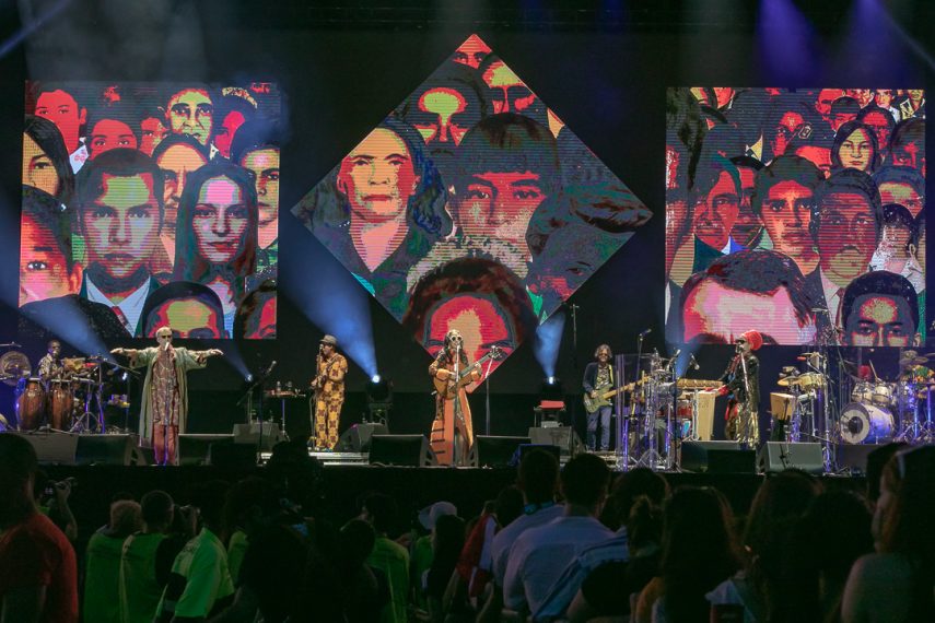 Trio movimentou o público no Palco Budweiser nesta sexta-feira (5)