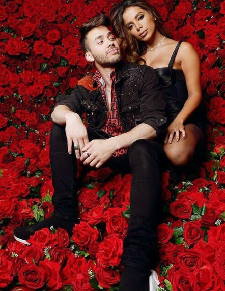 'Rosa', com participação de Prince Royce