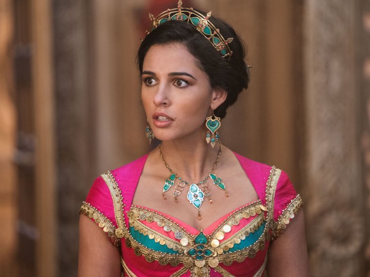 Naomi Scott, que estará no próximos 'As Panteras', interpreta a princesa Jasmine