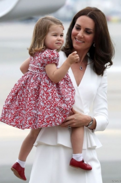 Filha do meio de Kate Middleton e príncipe William completa 4 anos