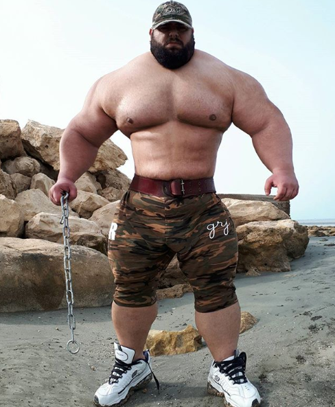 O fisioculturista Sajad Gharibi é conhecido também como 'Hércules da Pérsia' e se prepara para estrear no MMA contra um oponente brasileiro