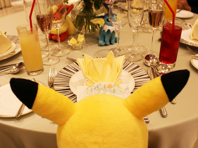 mesa dos convidados pikachu