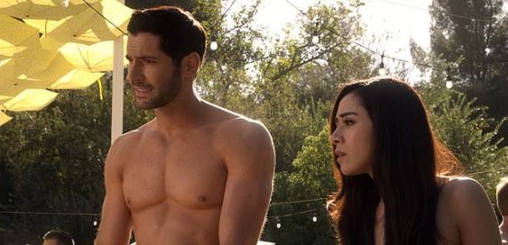 Ator aparece sem roupa em set de gravação da série 'Lucifer'