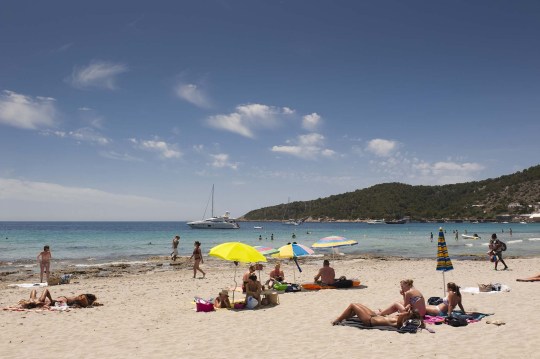 Playa de la Salinas, em Ibiza, Espanha: ideal para festas