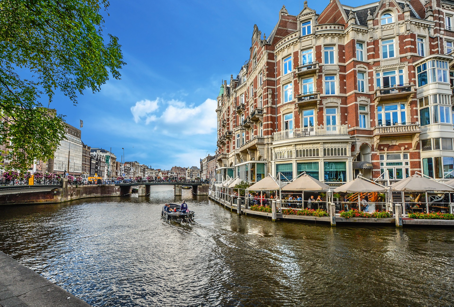 Viajantes podem 'matar' Amsterdã e cidade tenta frear turismo em massa