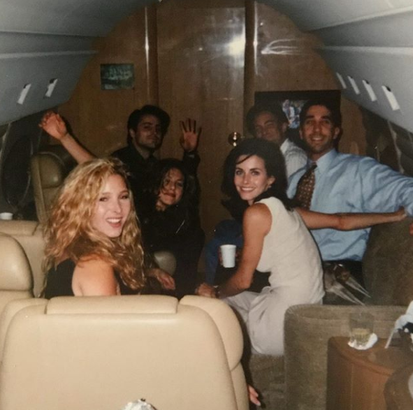 Jennifer Aniston afirma que elenco toparia fazer reunião de 'Friends'