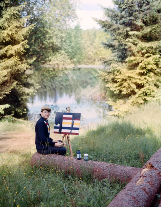 Hank Schmidt in der Beek é um pintor que usa de suas técnicas para ir a vistas maravilhosas e, em vez pintar o que vê, pinta suas próprias blusas.