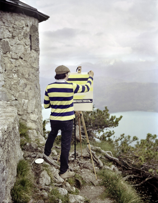 Hank Schmidt in der Beek é um pintor que usa de suas técnicas para ir a vistas maravilhosas e, em vez pintar o que vê, pinta suas próprias blusas.
